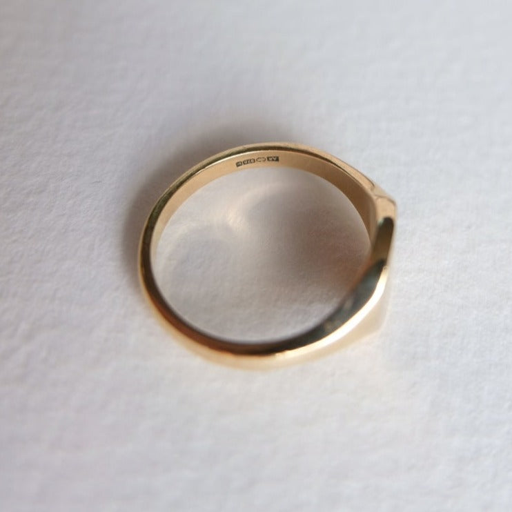 Vintage 9ct Gold Smooth Signet Ring