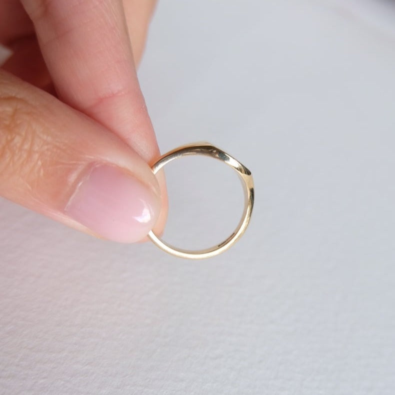 Vintage 9ct Gold Smooth Signet Ring