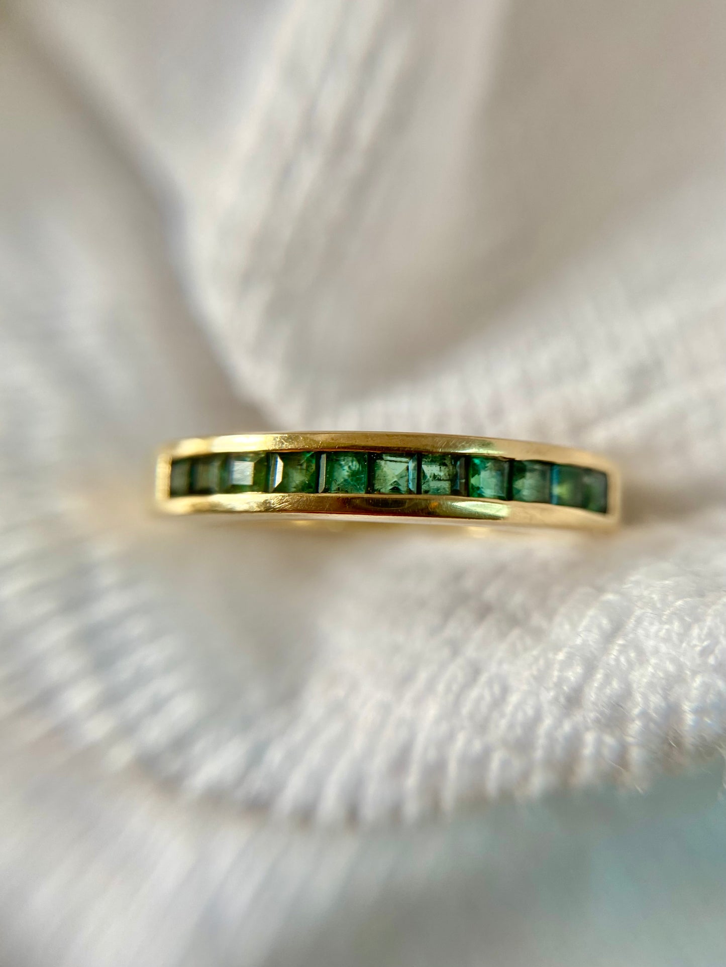 Preloved 9ct Gold Emerald Half Eternity Ring