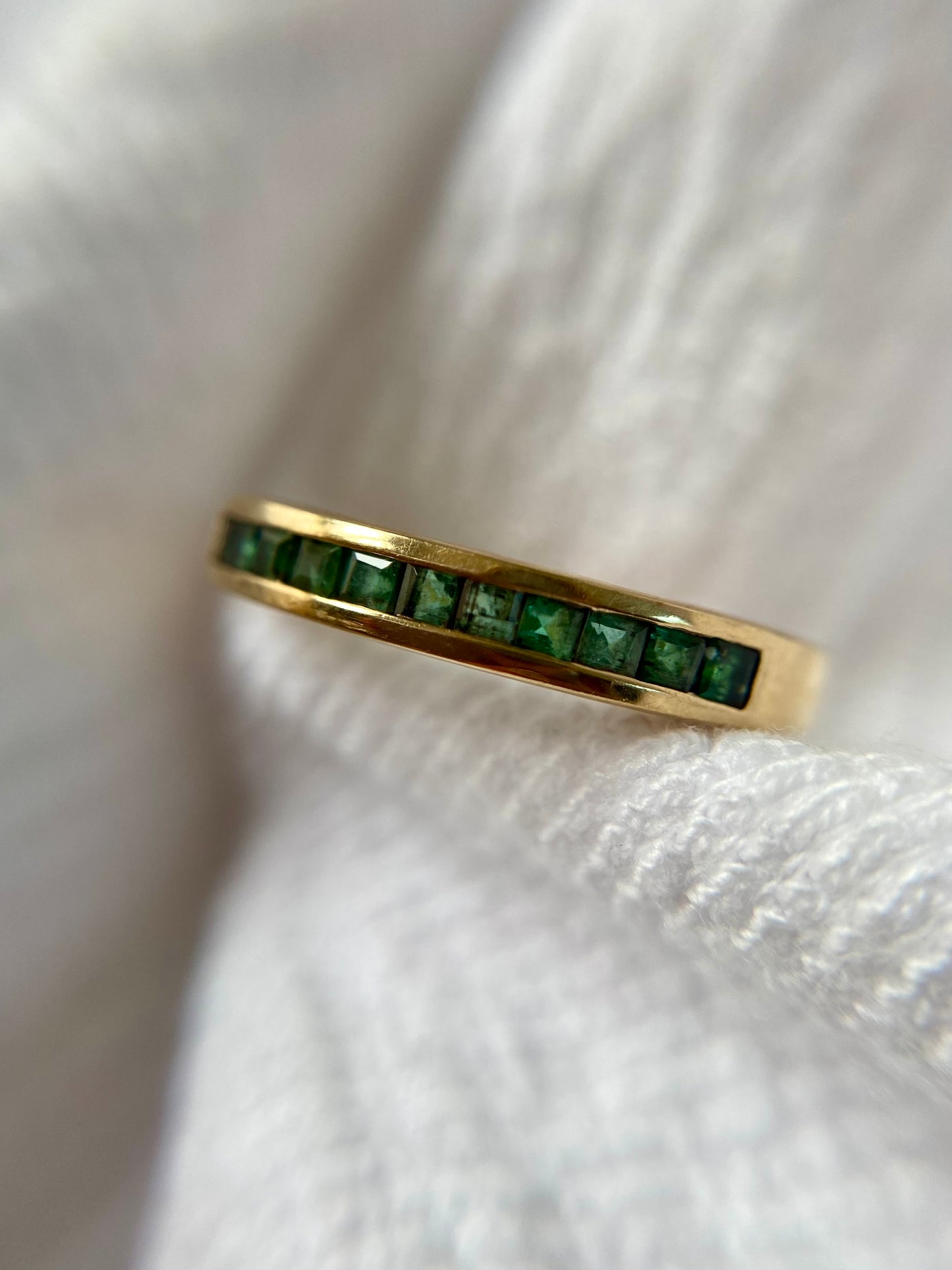 Preloved 9ct Gold Emerald Half Eternity Ring