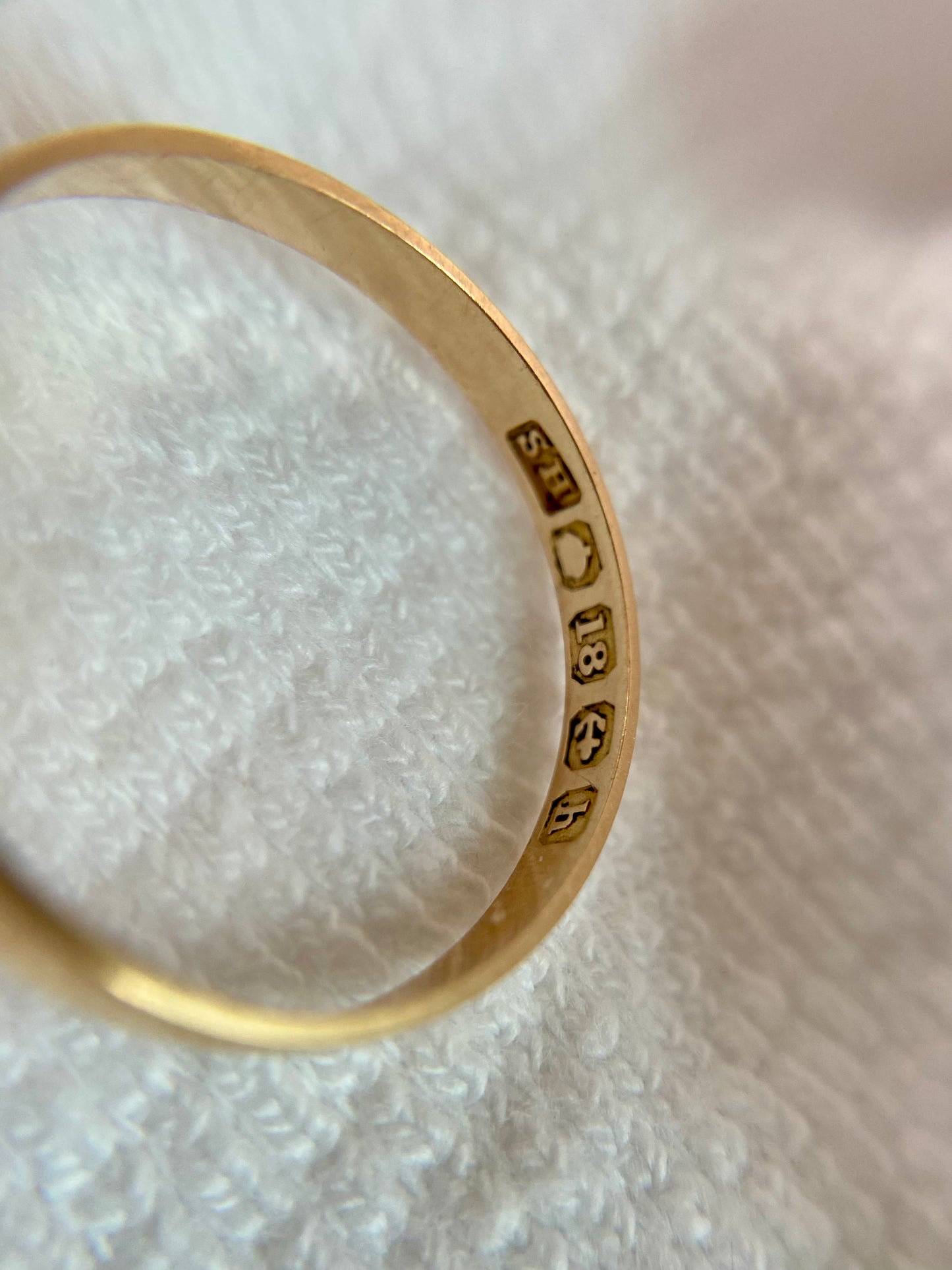 Antique 18ct Gold 2mm Plain Band