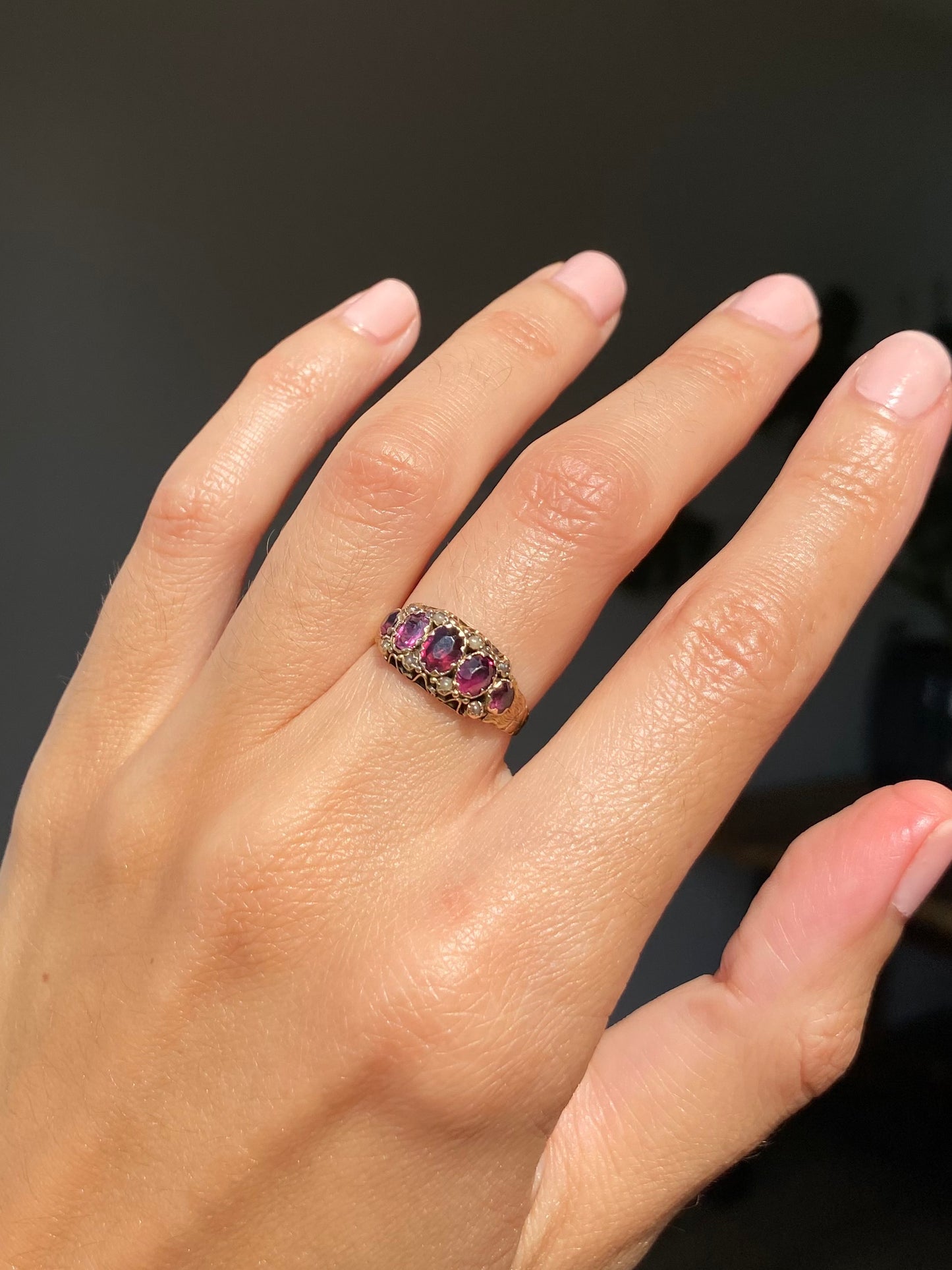Antique 9ct Gold Garnet + Pearl Ring