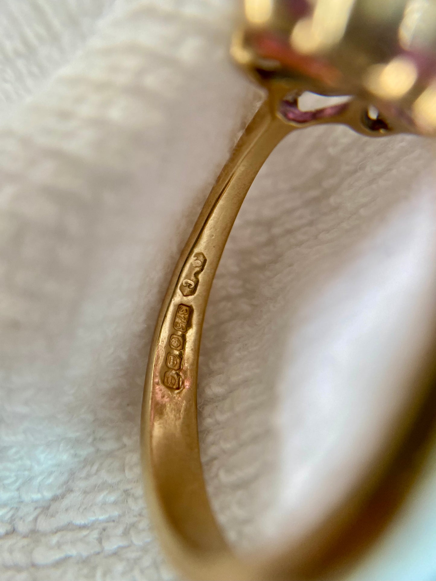 Vintage 9ct Gold Tourmaline + Diamond Flower Ring