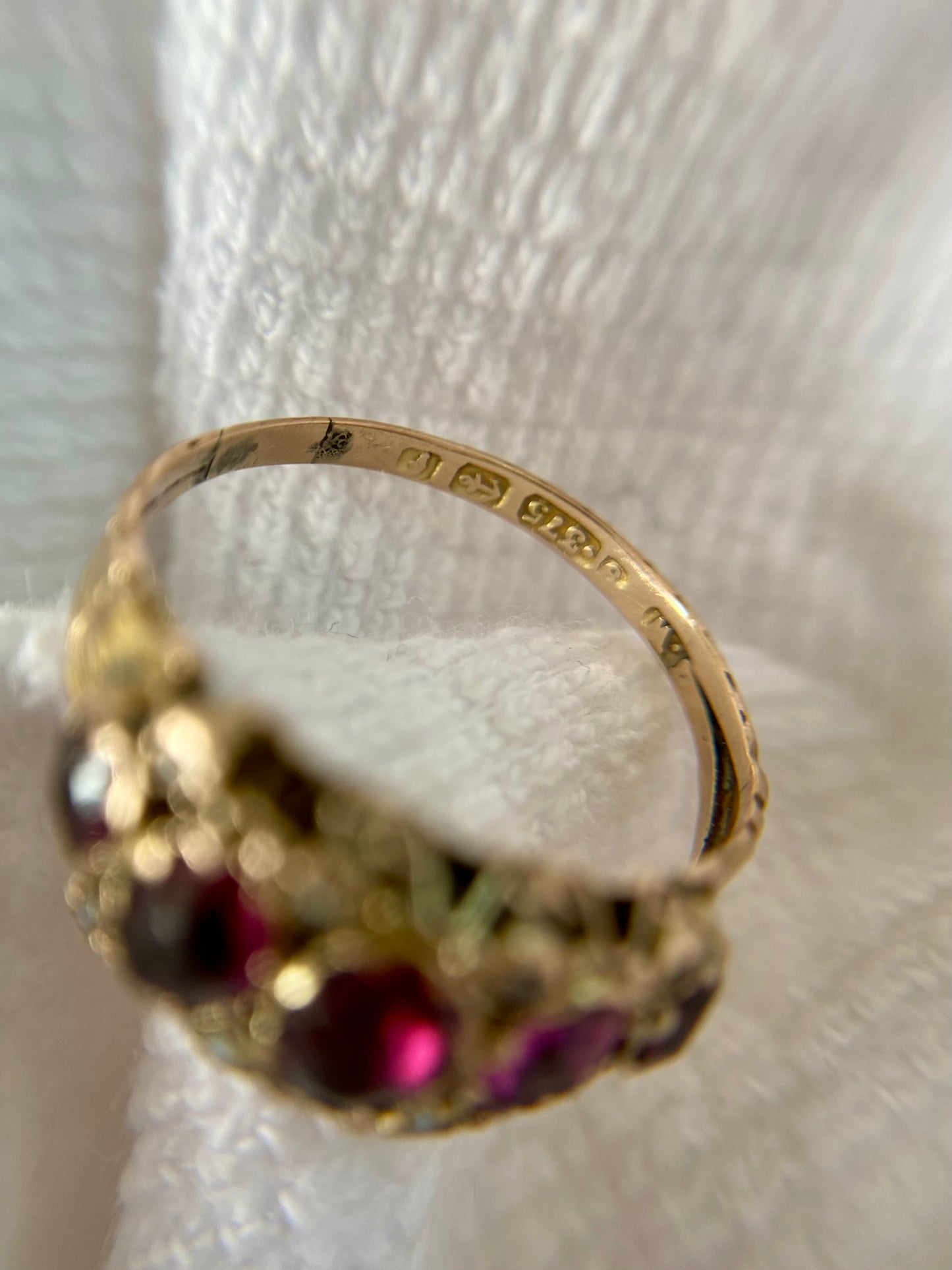 Antique 9ct Gold Garnet + Pearl Ring