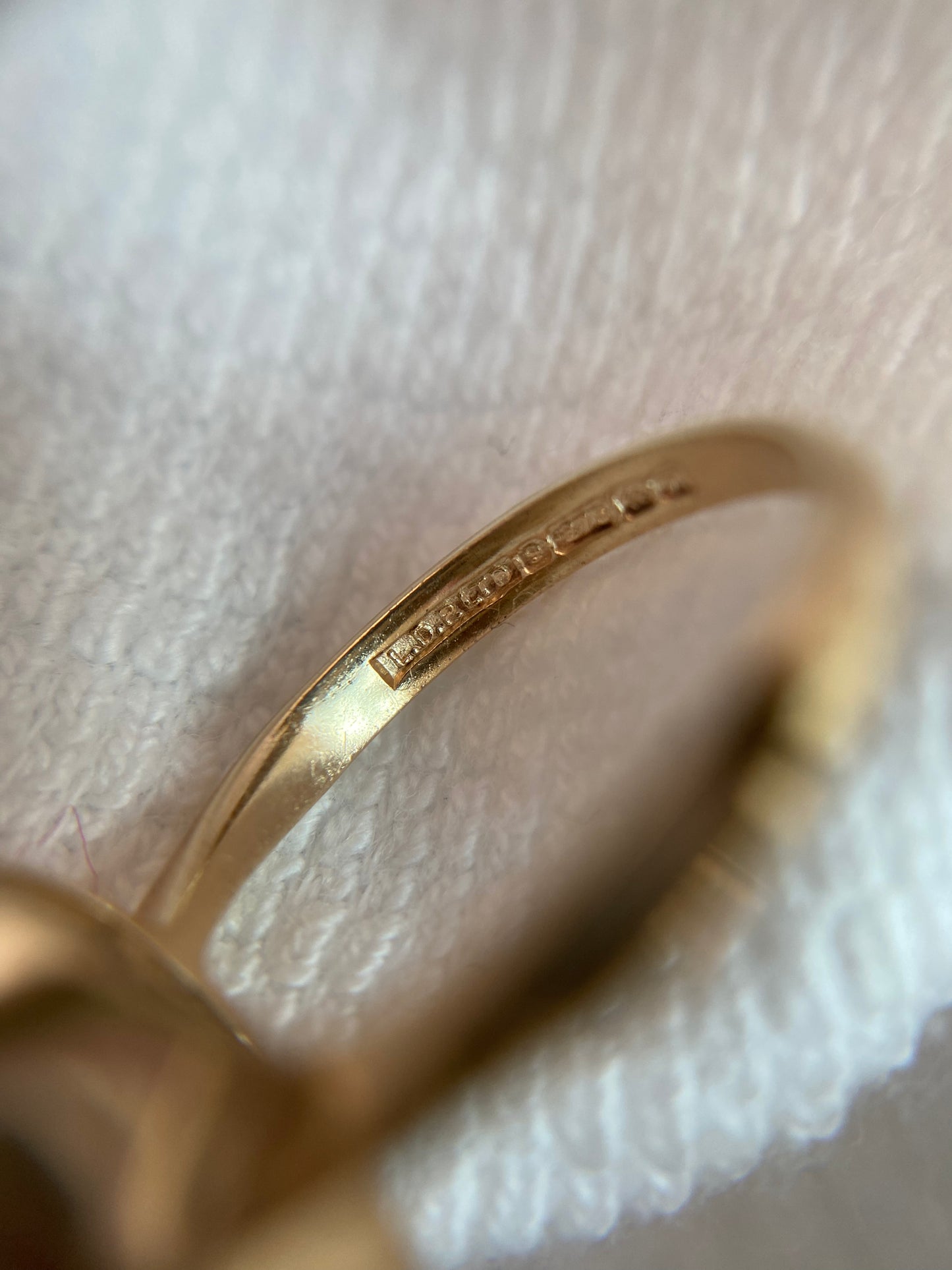 Vintage 9ct Gold Citrine Solitaire Ring