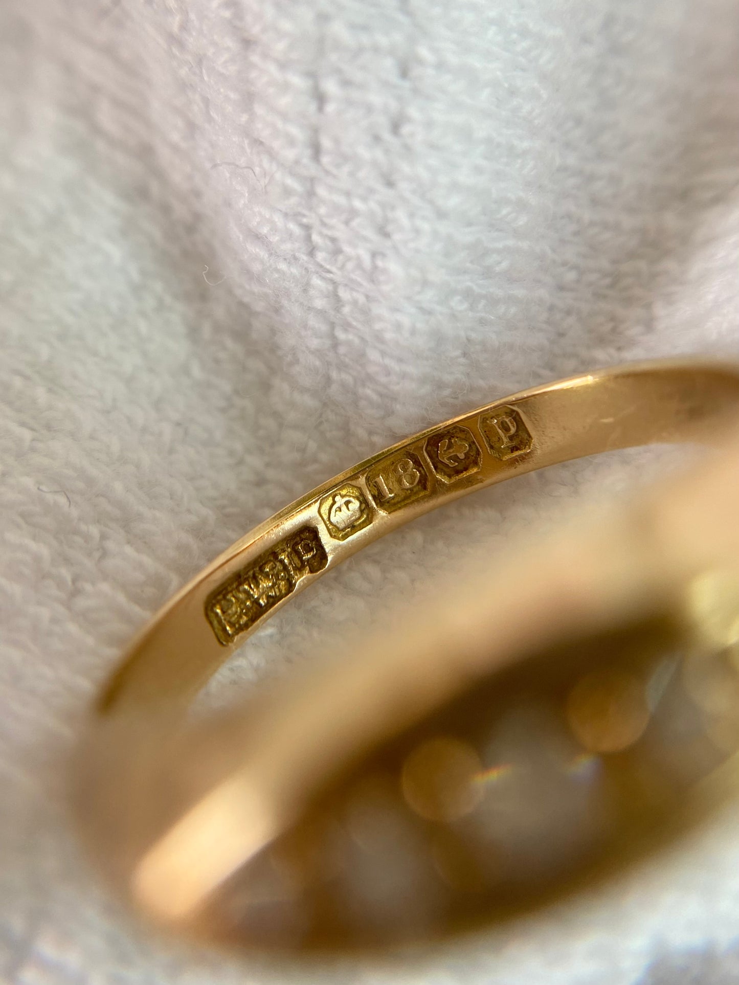 Antique 18ct Gold Diamond Knife Edge Boat Ring