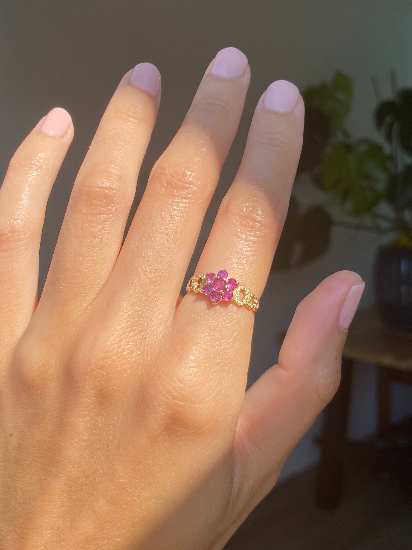 Vintage 9ct Gold Ruby Flower Ring