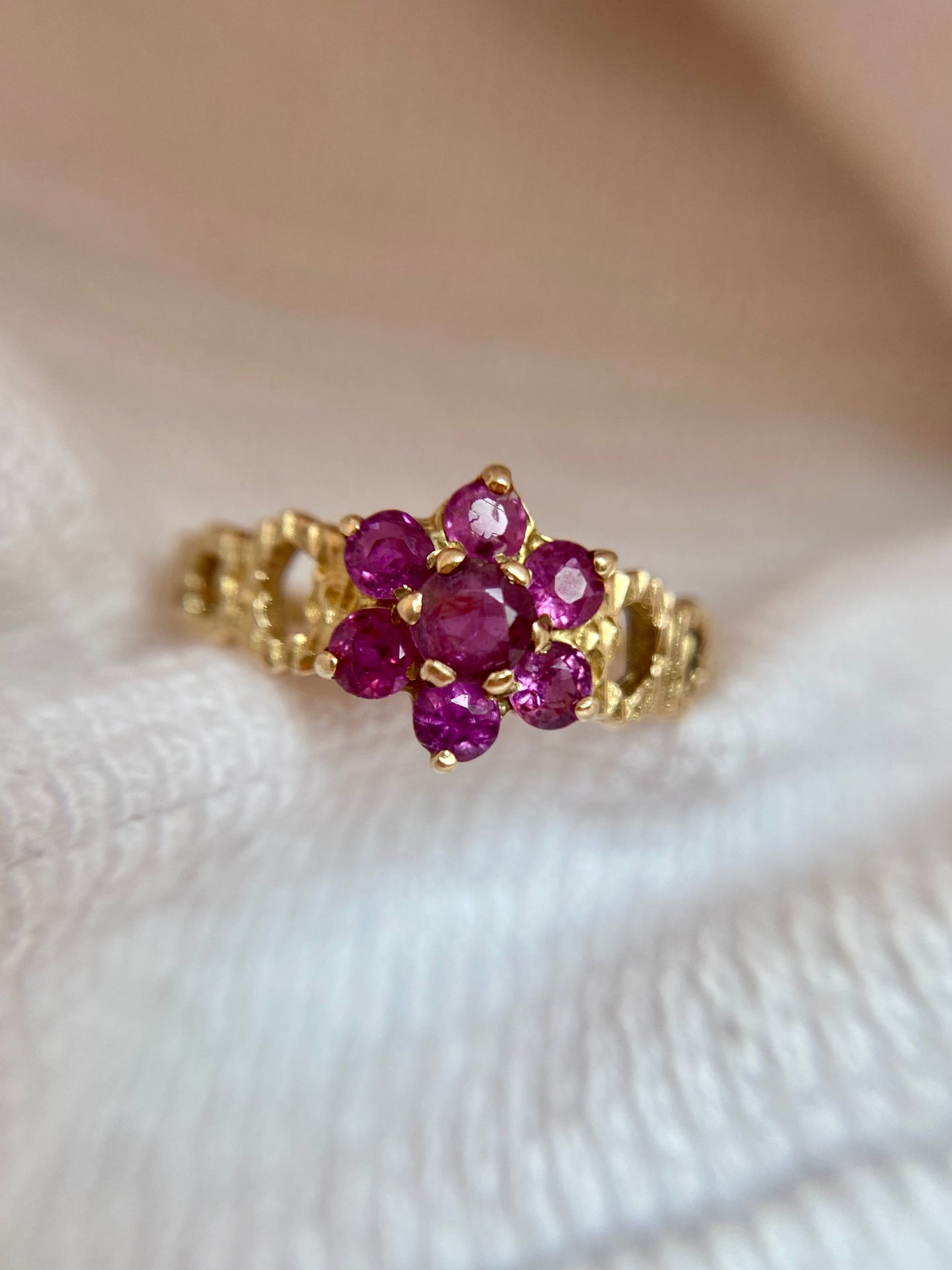 Vintage 9ct Gold Ruby Flower Ring