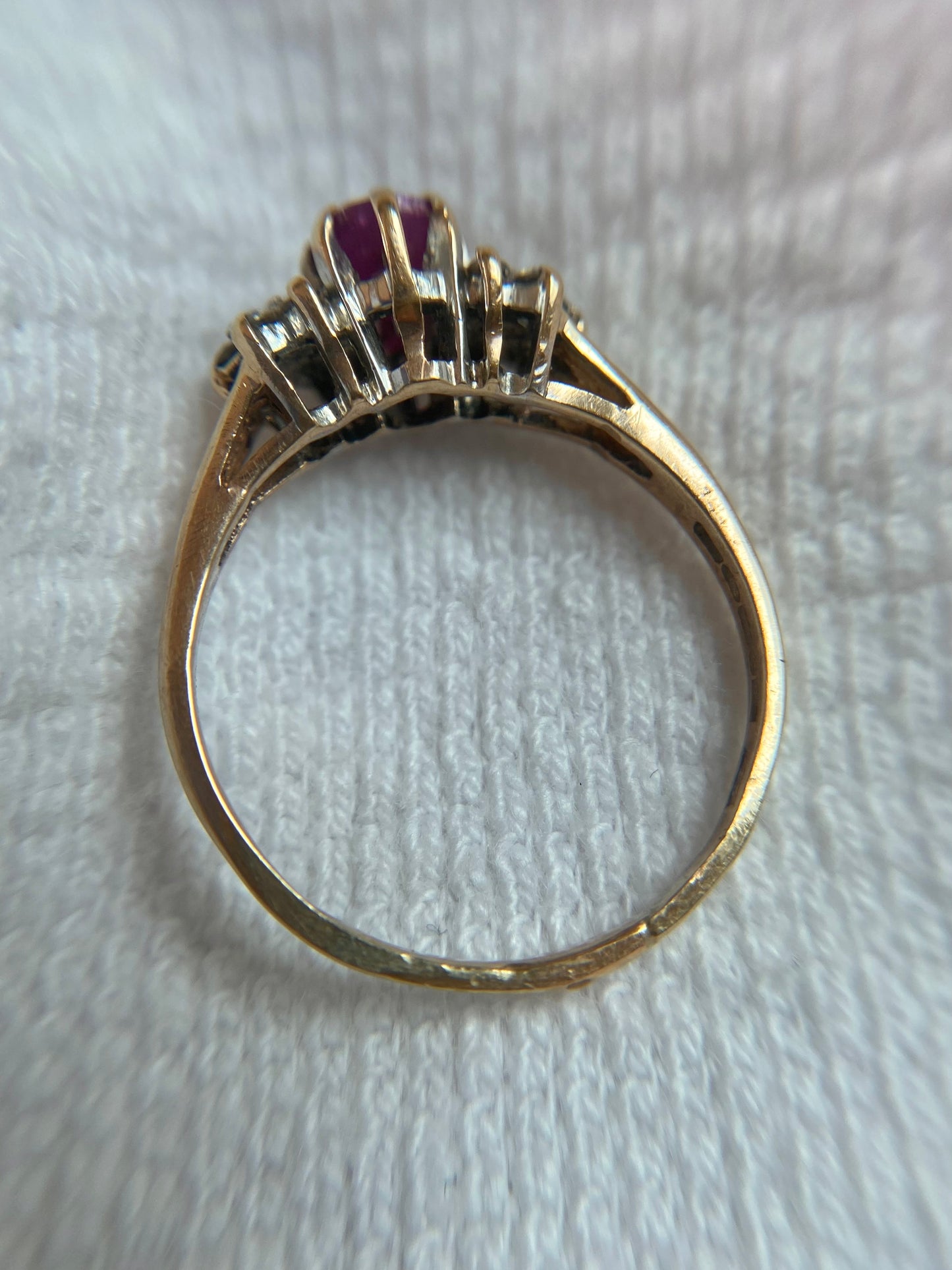 Vintage 9ct Gold Ruby Diamond Ring