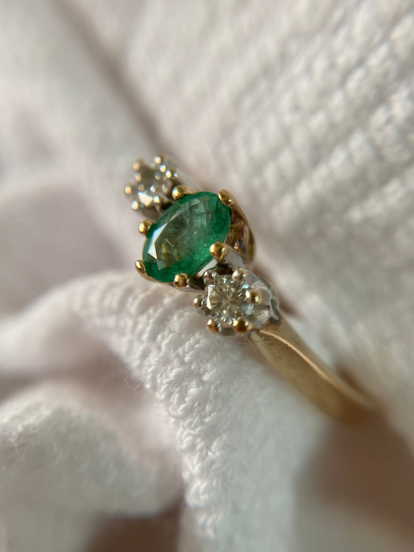 Vintage 9ct Gold Emerald & Diamond Trilogy Ring