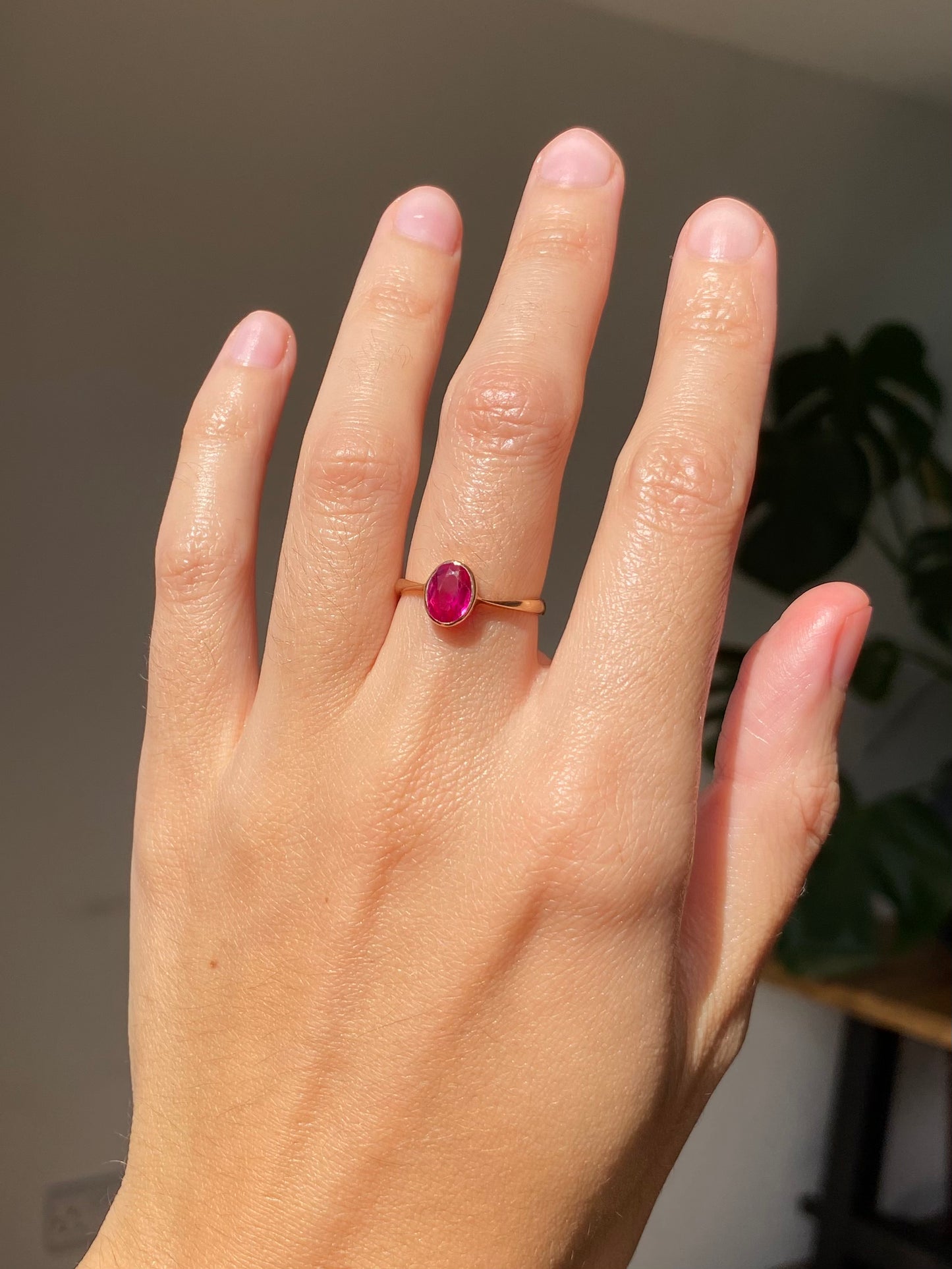 ๐ Vintage 9ct Gold Ruby Solitaire Ring