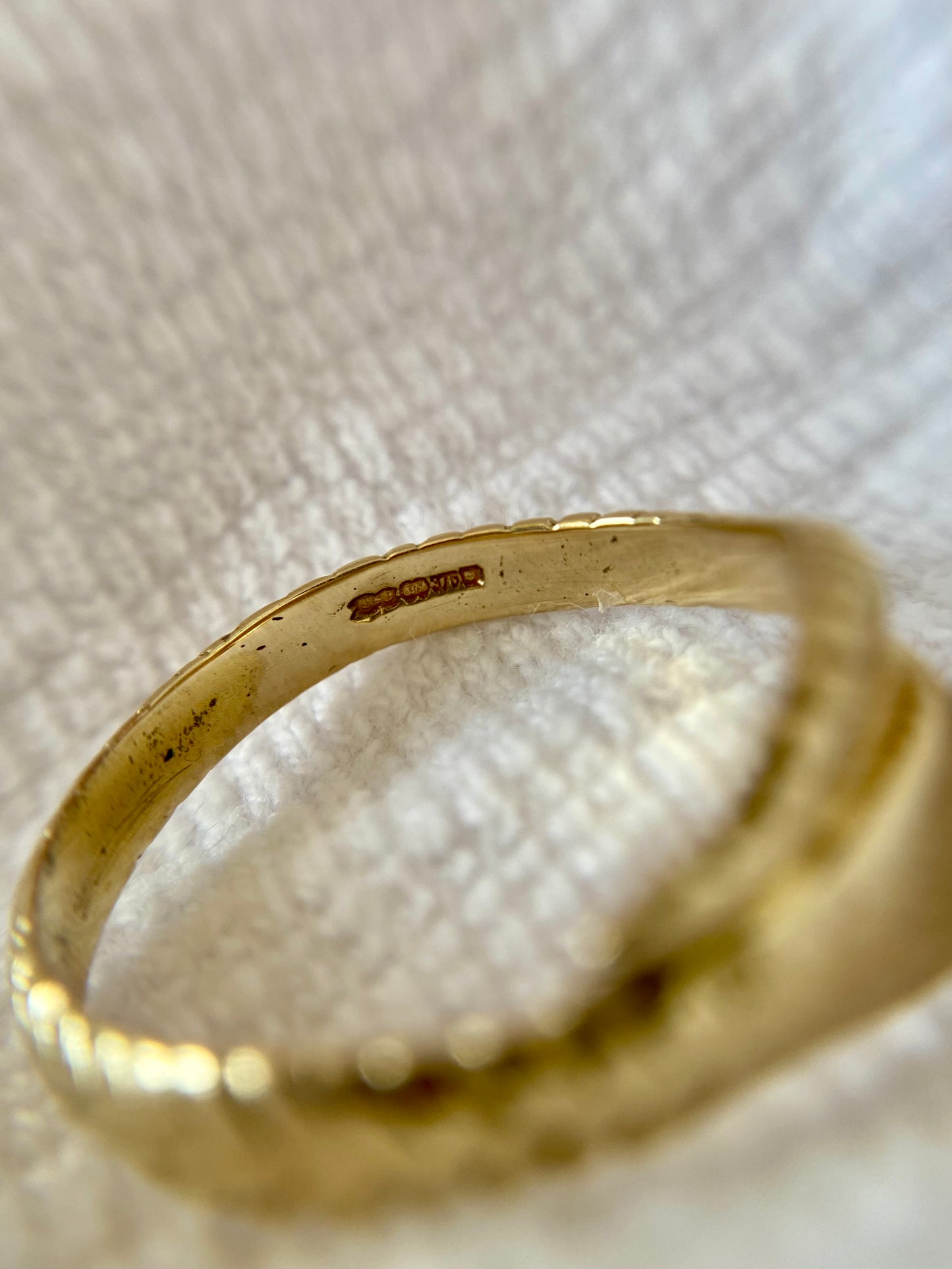 Vintage 9ct Gold Ruby Snake Ring