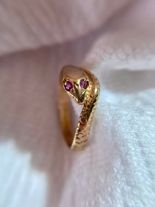 Vintage 9ct Gold Ruby Snake Ring