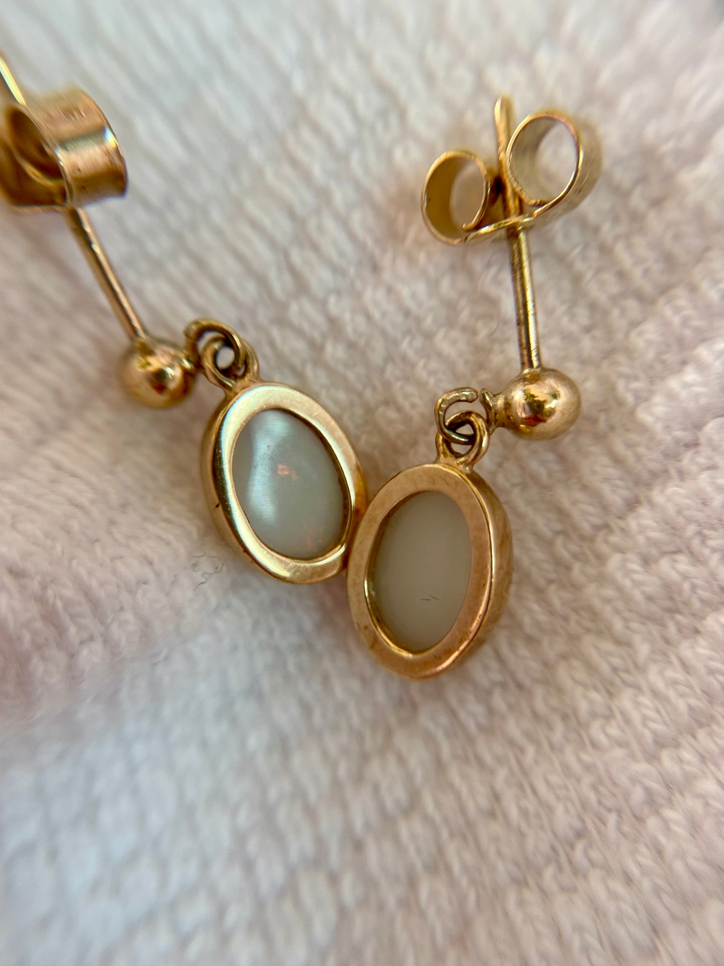 Preloved 9ct Gold Opal Earrings