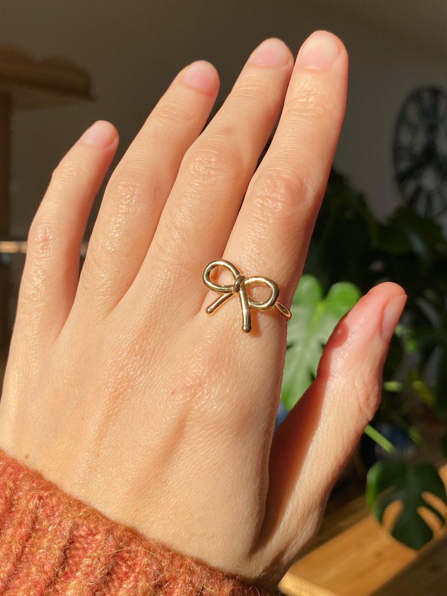 Preloved 9ct Gold Bow Ring