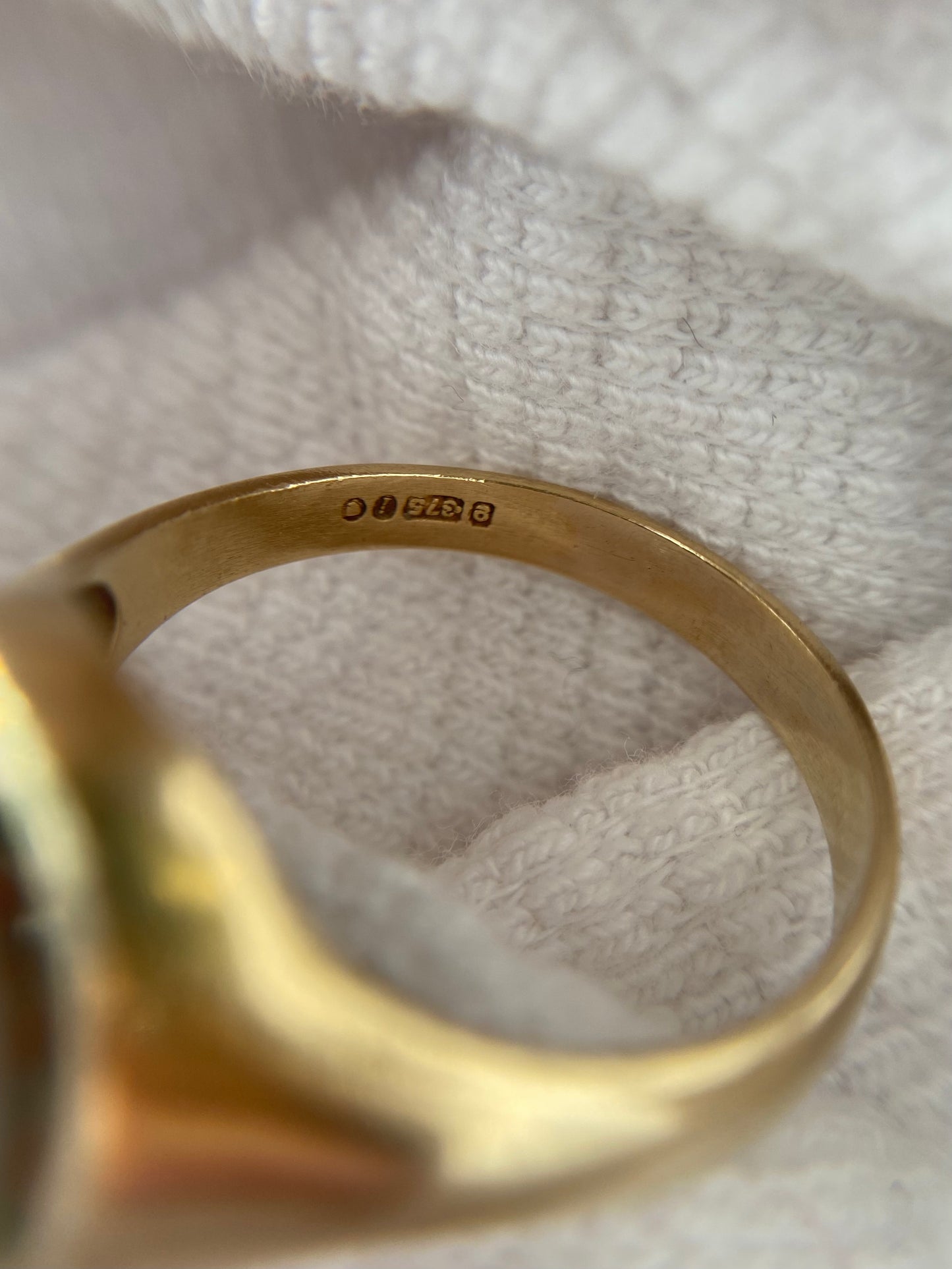 Vintage 9ct Gold Bloodstone Signet Ring