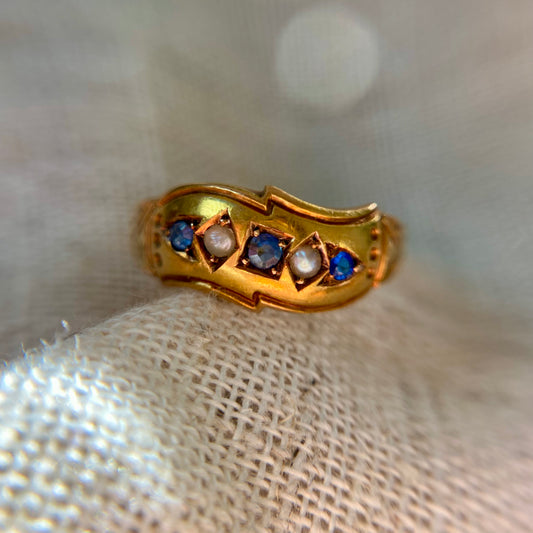 Antique 15ct Gold Sapphire & Pearl Ring