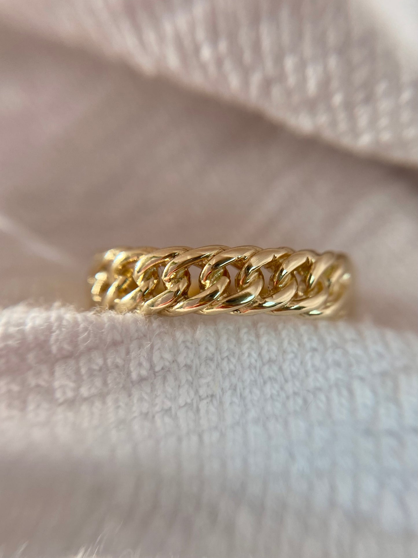 Vintage 9ct Gold Chain Ring