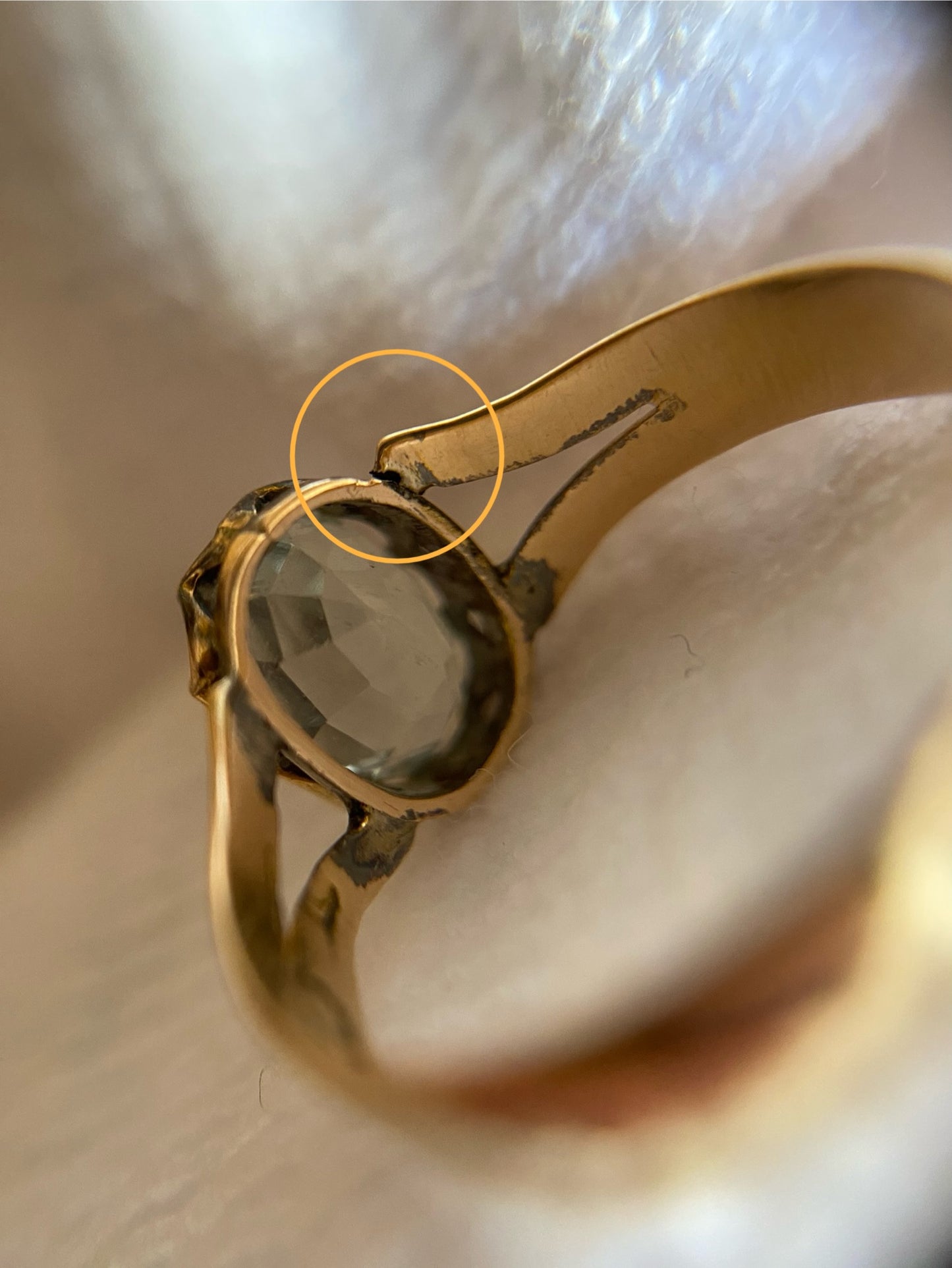 Antique 9ct Gold Aquamarine Solitaire Ring