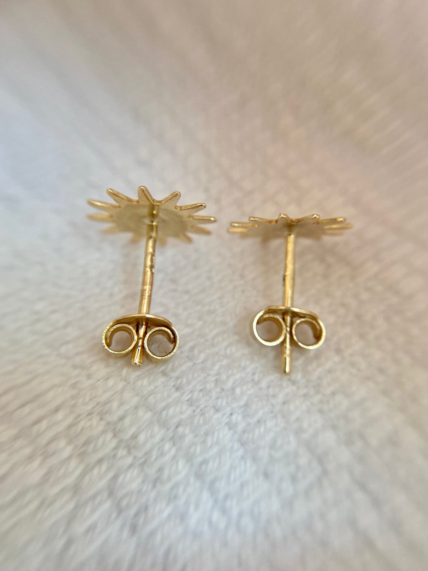 Preloved 14ct Gold Sun Studs
