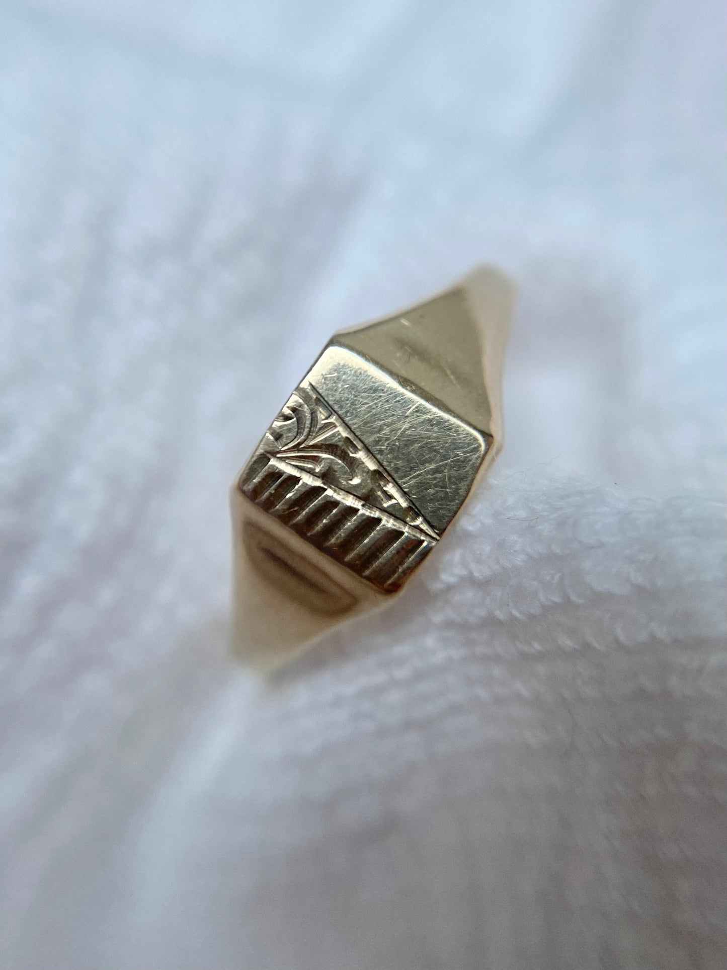Vintage 9ct Gold Square Signet Ring