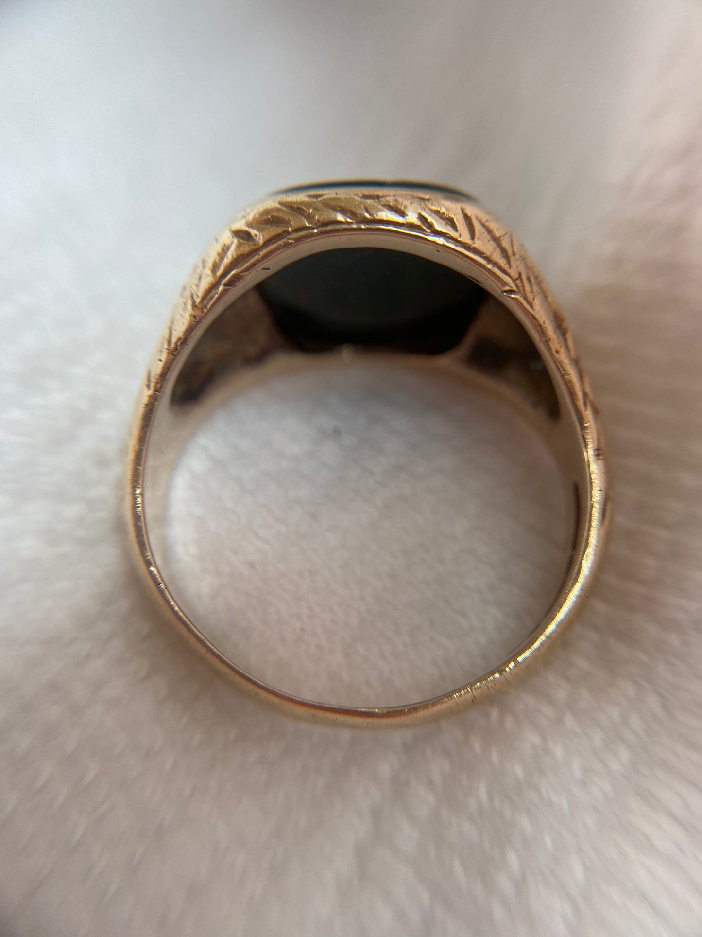 Vintage 9ct Gold Heavy Bloodstone Signet Ring