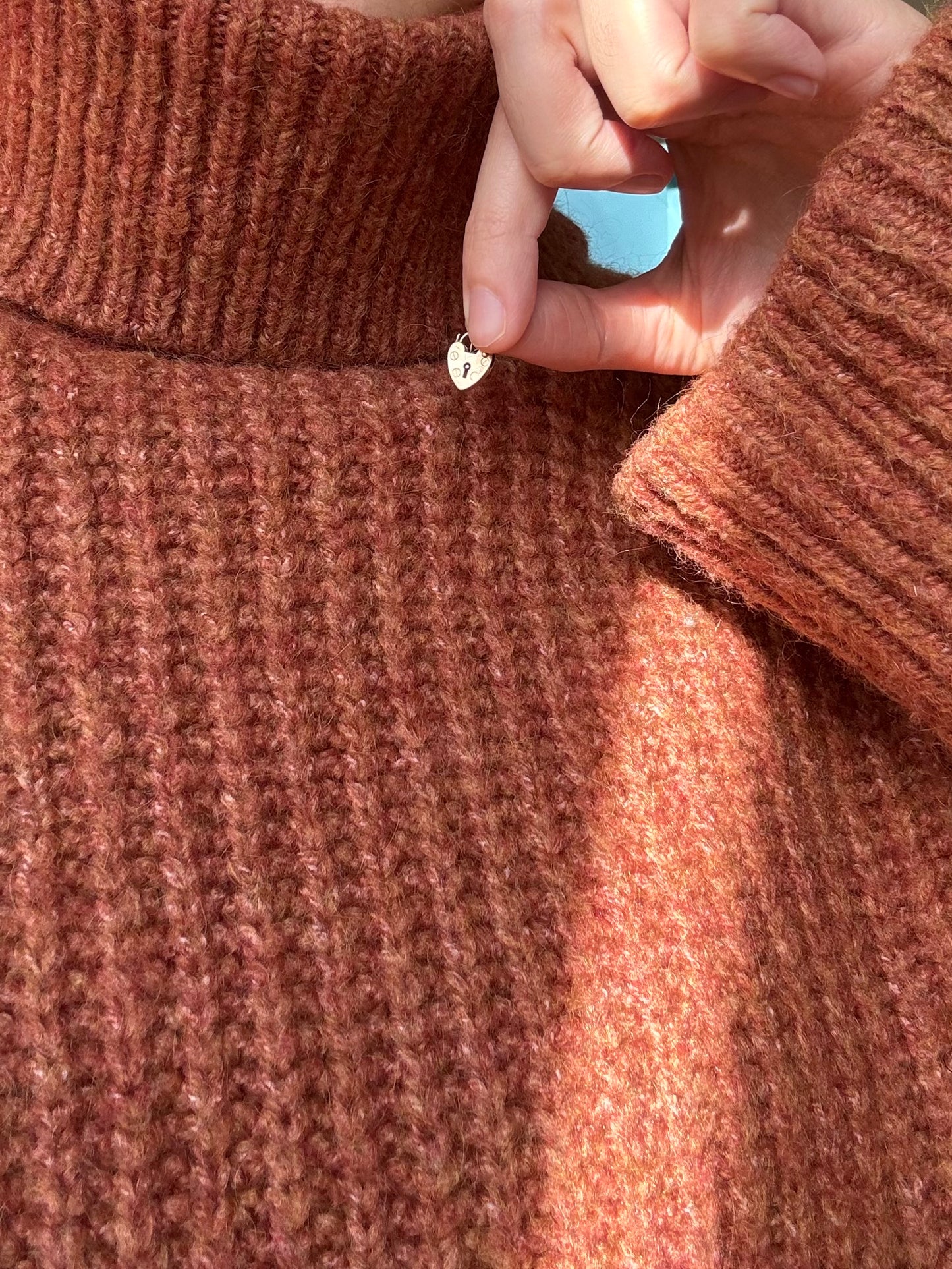 🌟 Vintage 9ct Gold Heart Padlock Pendant