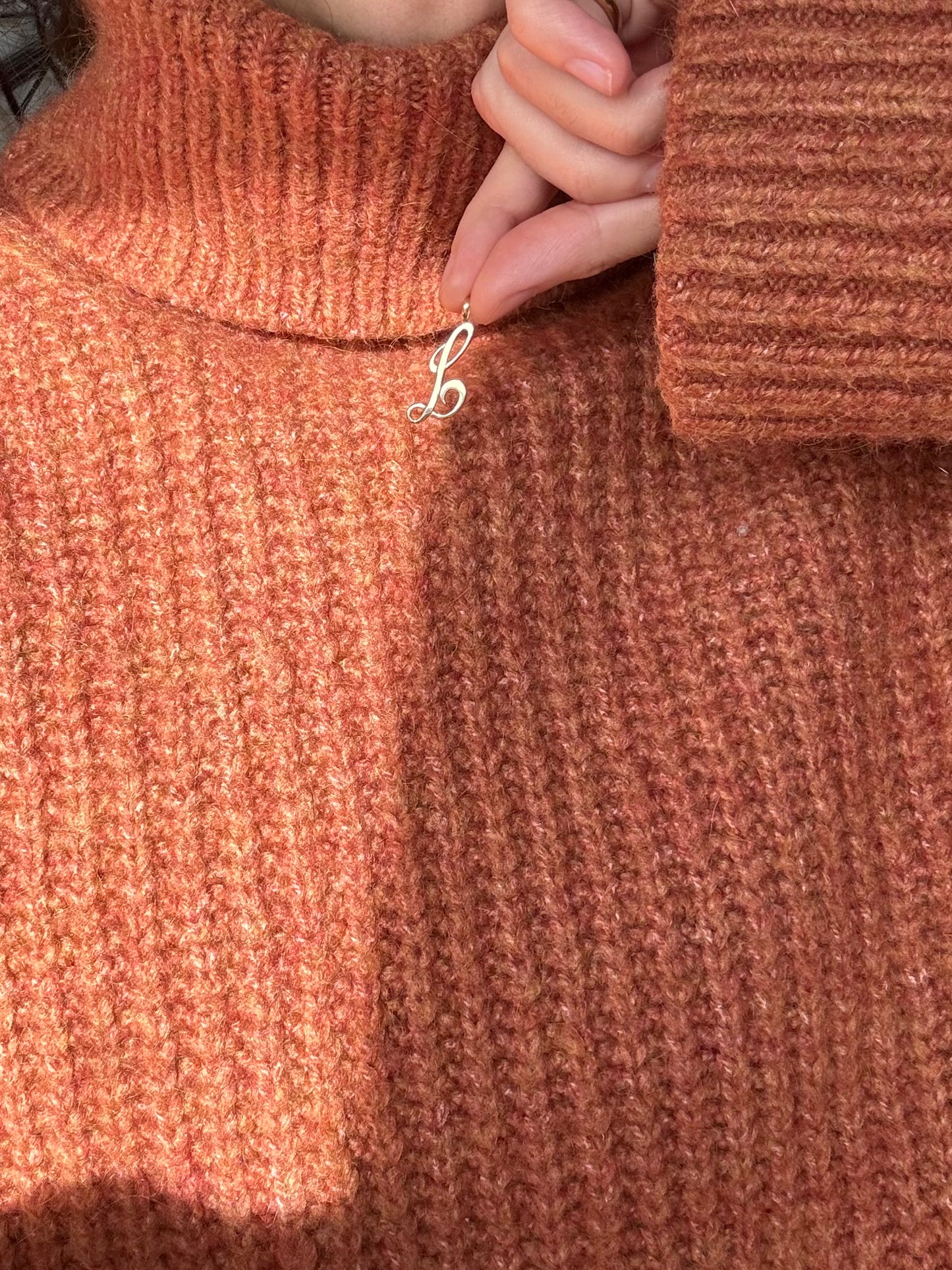 Preloved 9ct Gold Letter "L" Pendant