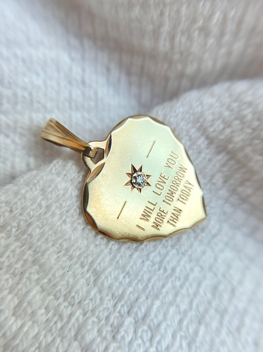 Preloved 9ct Gold Diamond Heart Pendant