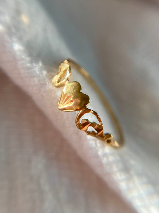 Vintage 9ct Gold Dainty Heart Stacking Ring