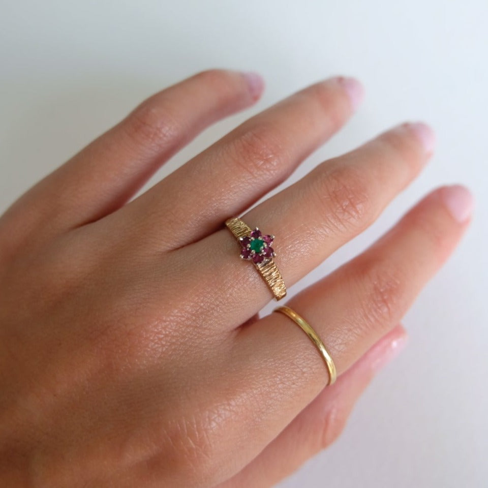 Vintage 9ct Gold Ruby & Emerald Ring