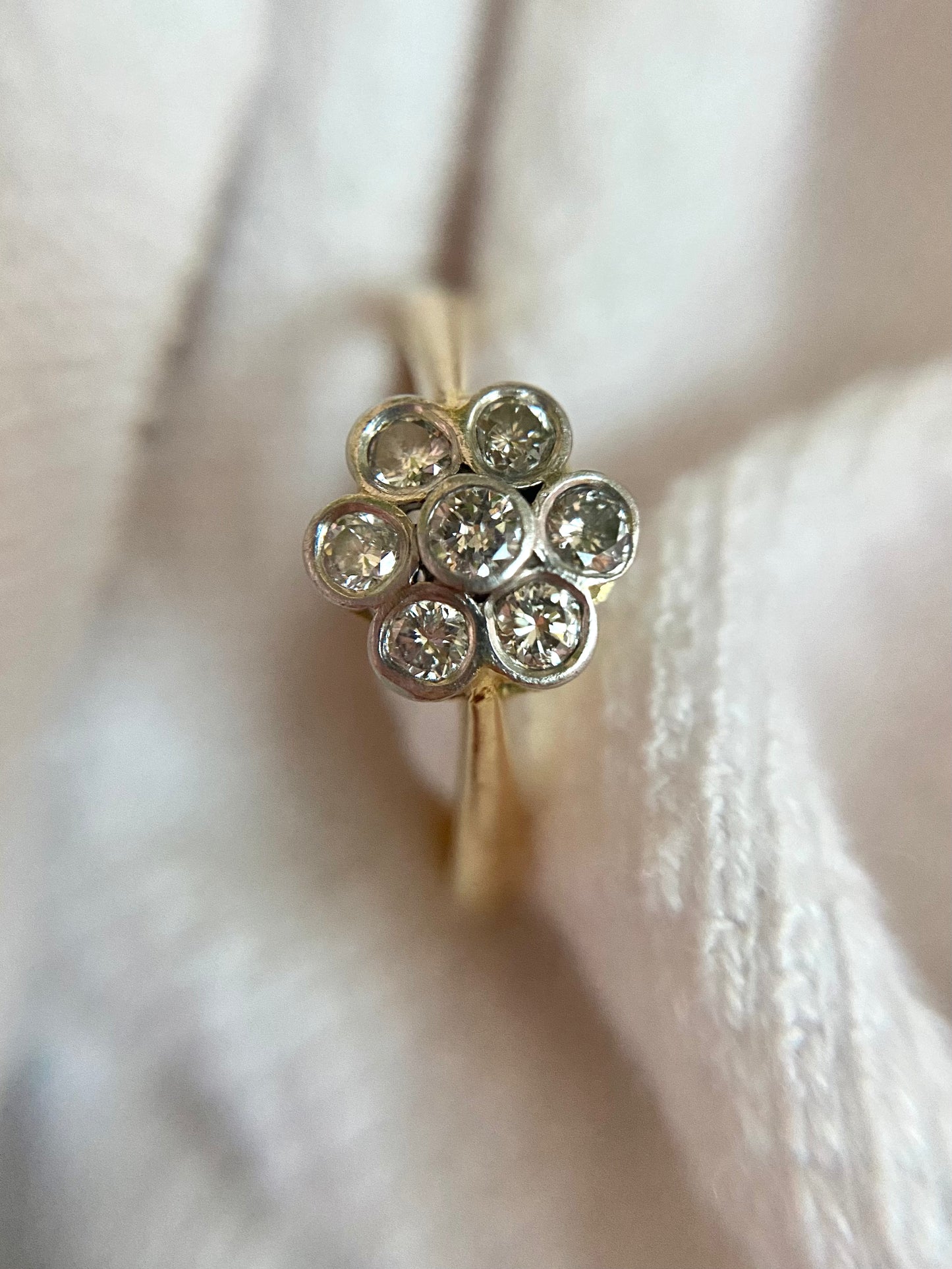 Vintage 18ct + Platinum Diamond Ring