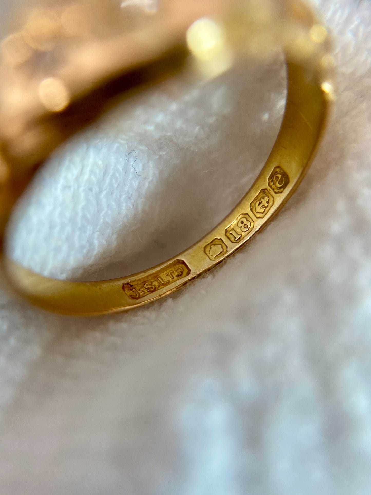 Antique 18ct Gold Diamond Starburst Trilogy Ring