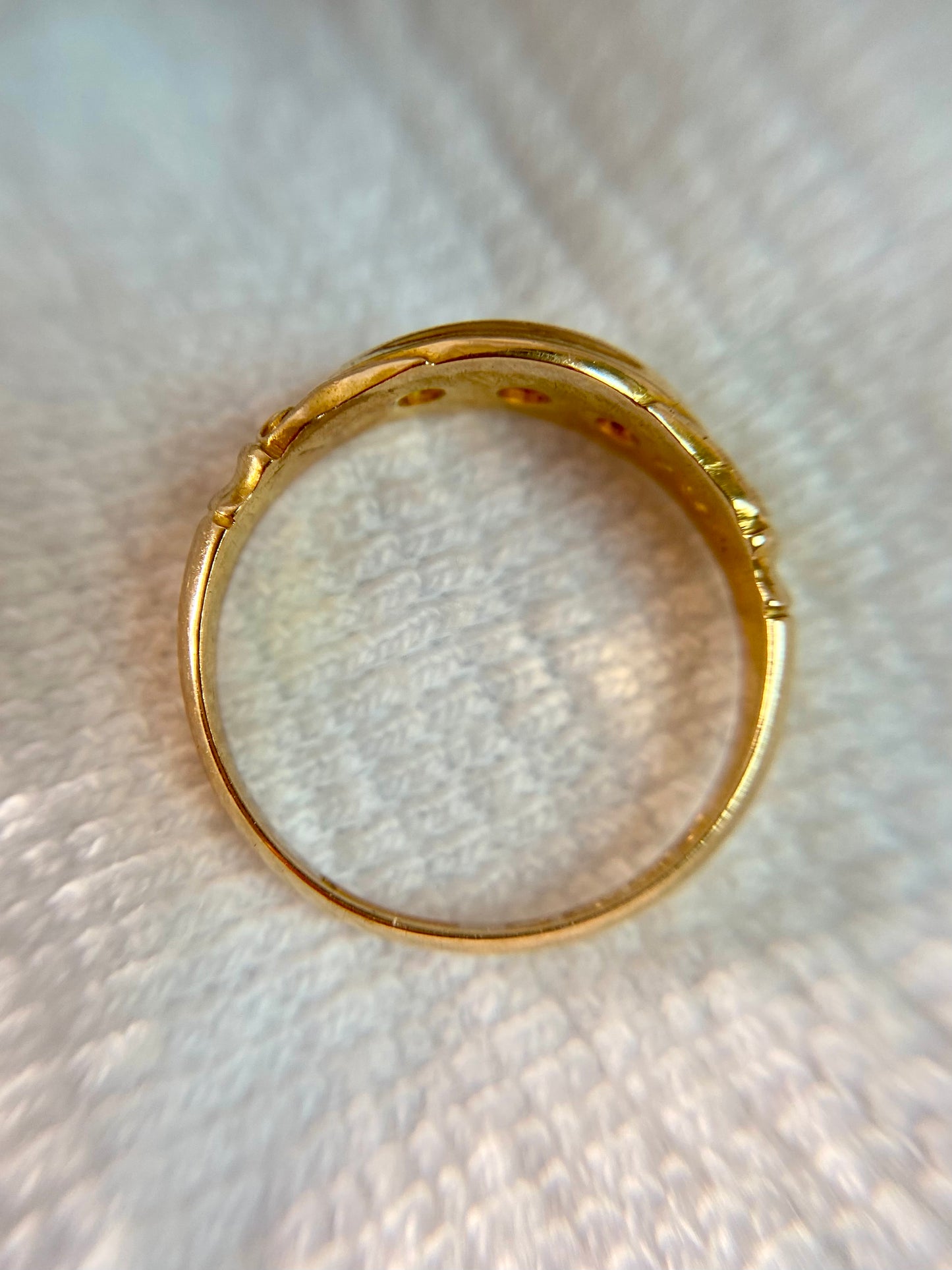 Antique 18ct Gold Diamond Starburst Trilogy Ring