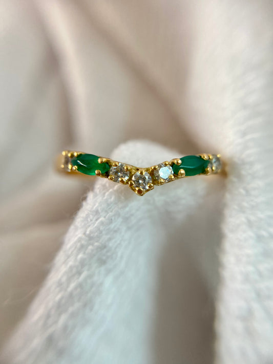 Preloved 18ct Gold Green + White Gem Wishbone Ring
