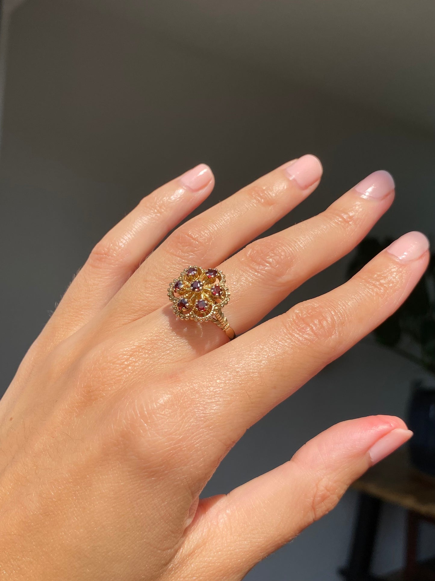 Vintage 9ct Gold Ornate Garnet Flower Ring