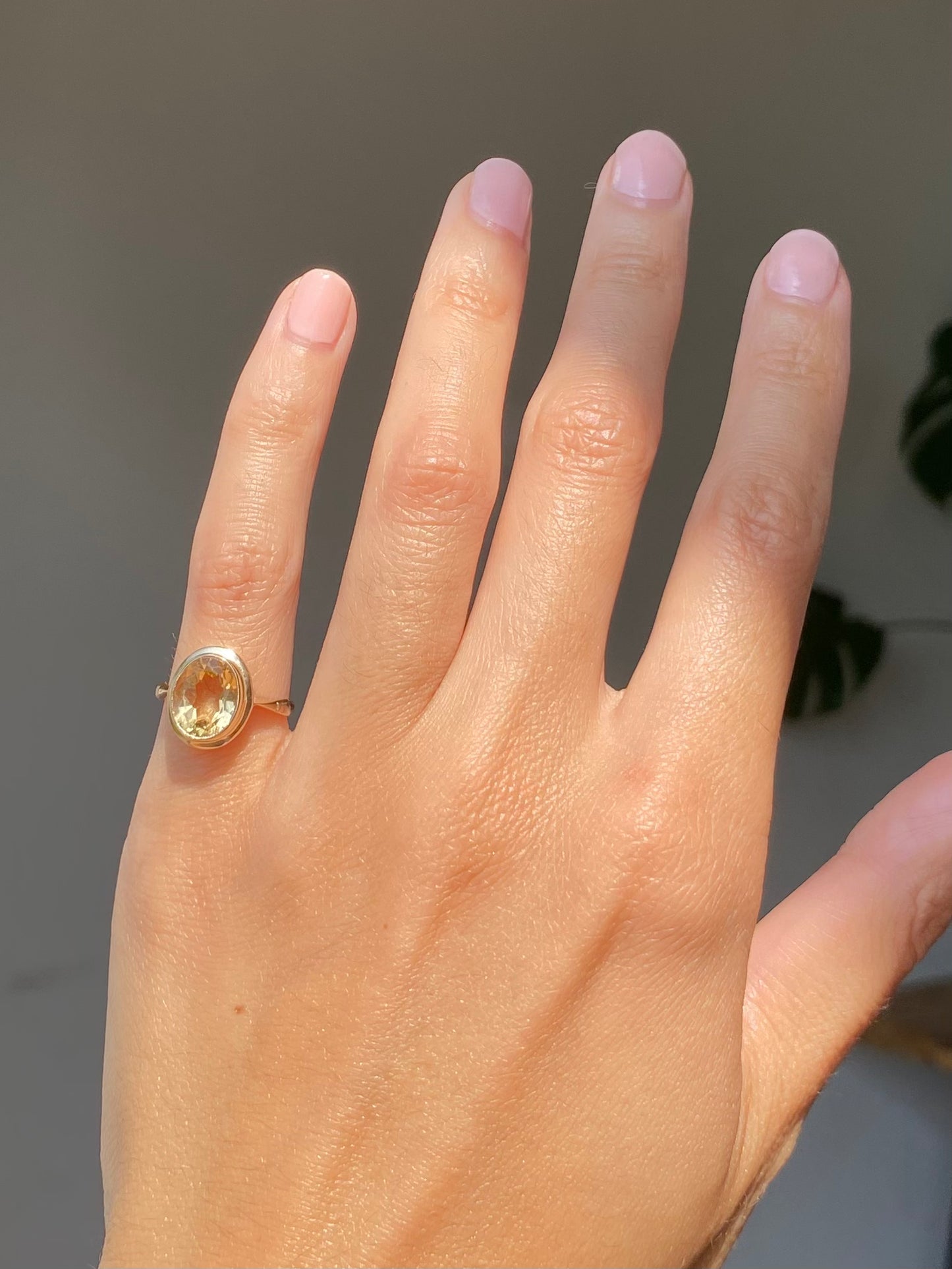 Vintage 9ct Gold Citrine Solitaire Ring