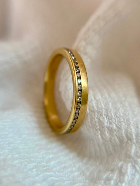 Preloved 18ct Gold Diamond Band