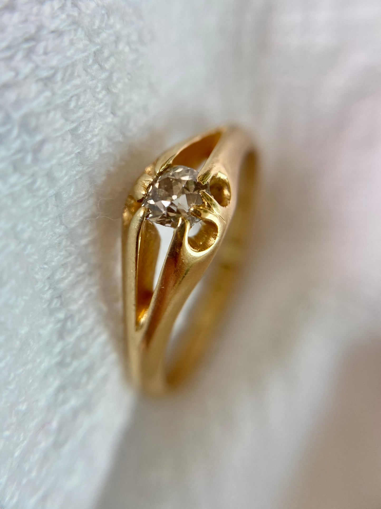 Antique 18ct Gold Old Cut Diamond Solitaire Ring