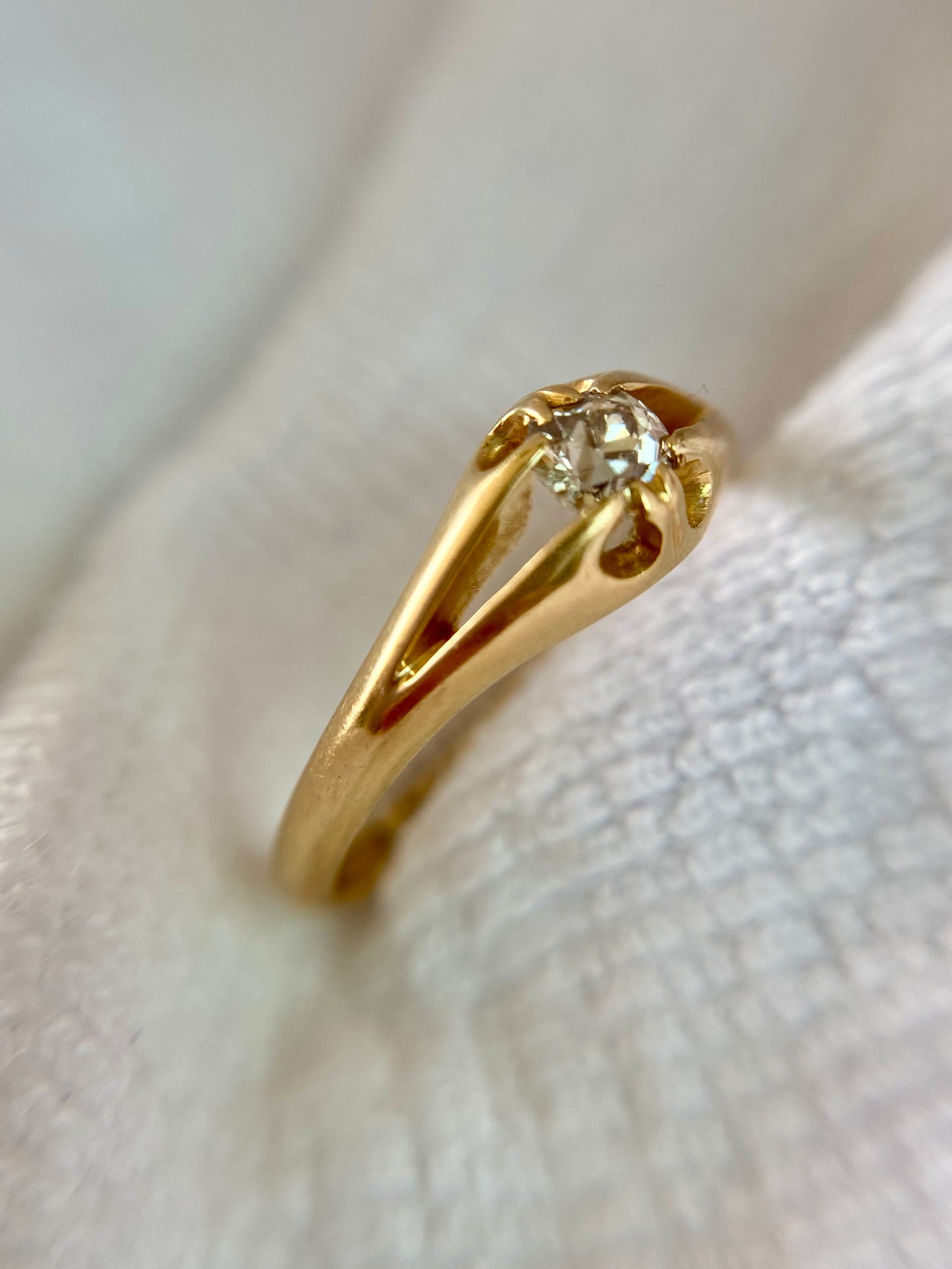 Antique 18ct Gold Old Cut Diamond Solitaire Ring