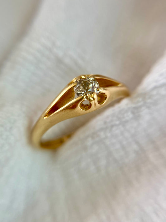 Antique 18ct Gold Old Cut Diamond Solitaire Ring