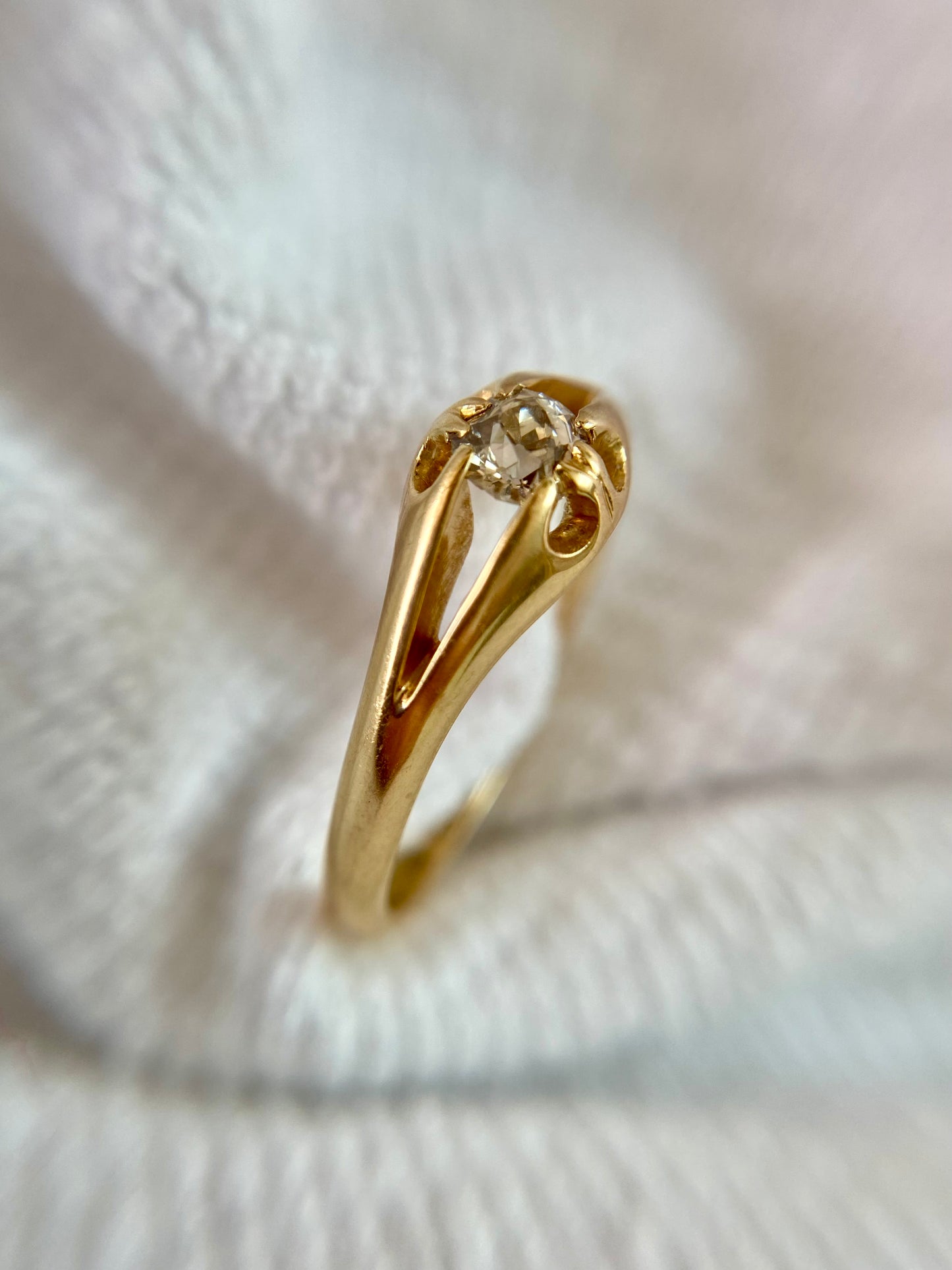 Antique 18ct Gold Old Cut Diamond Solitaire Ring