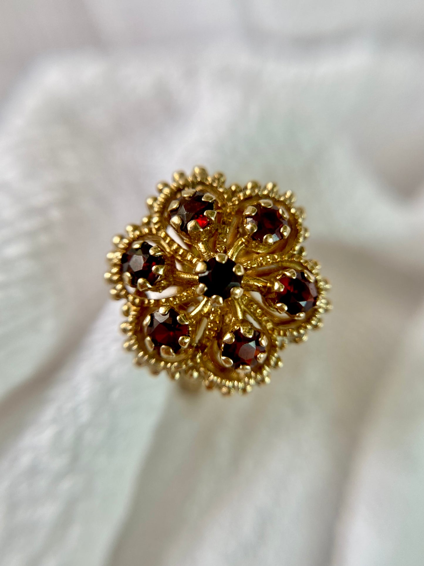 Vintage 9ct Gold Ornate Garnet Flower Ring
