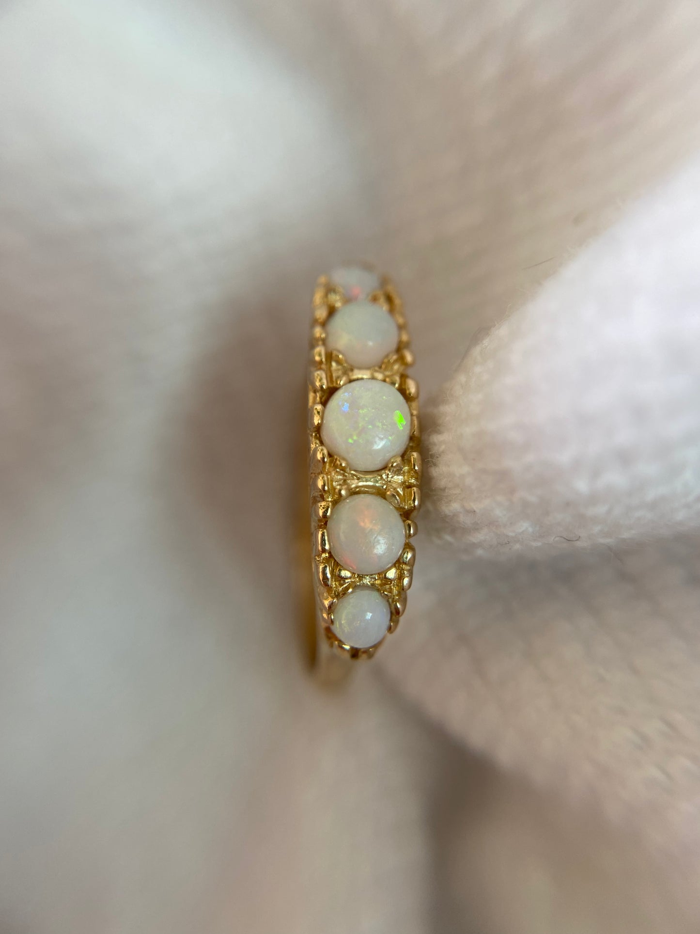 Vintage 9ct Gold Opal Boat Ring