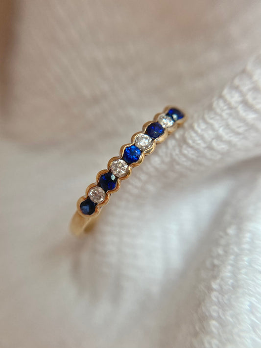 Preloved 9ct Gold Diamond & Sapphire Ring