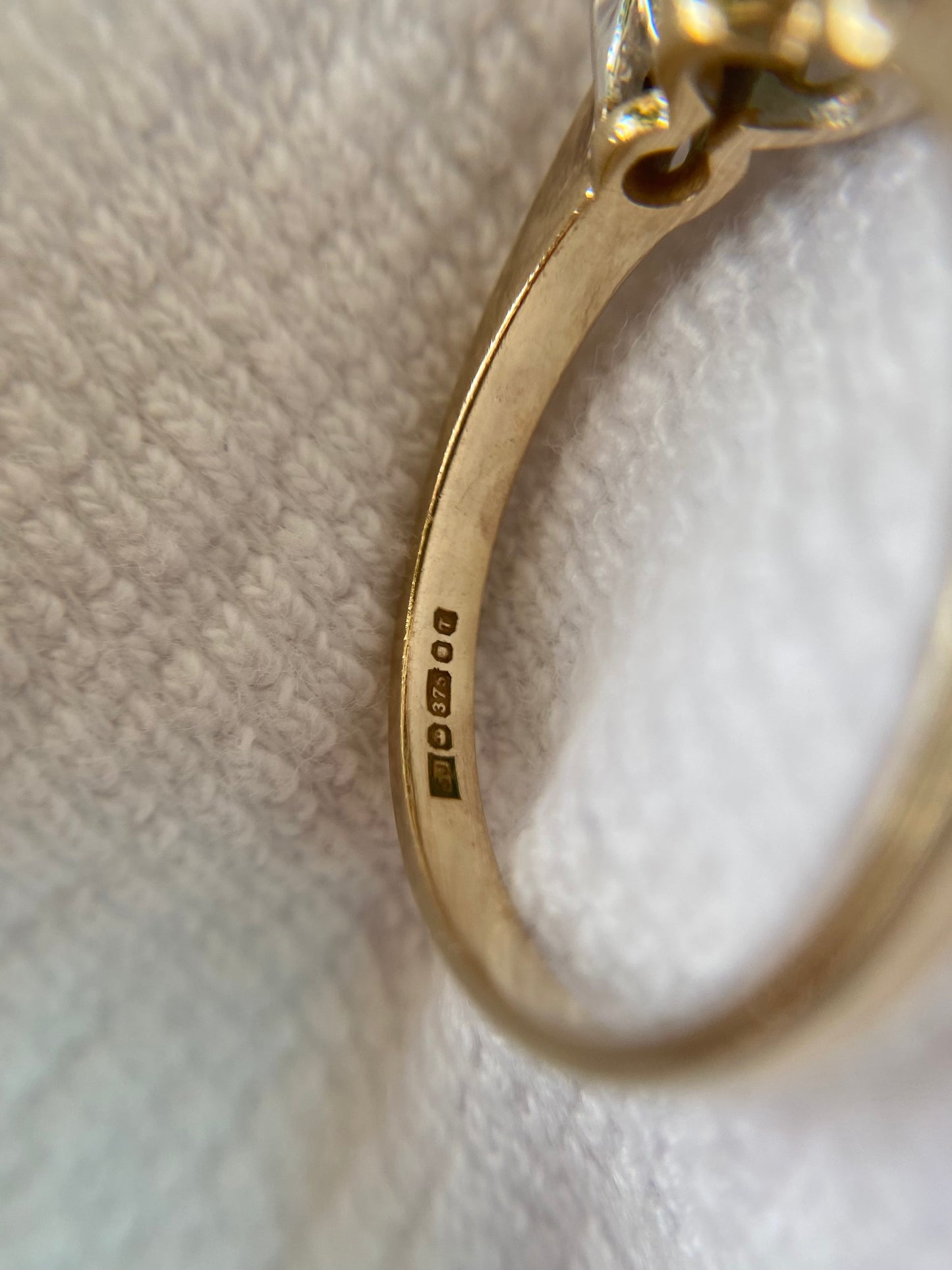 Vintage 9ct Gold Emerald & Diamond Trilogy Ring