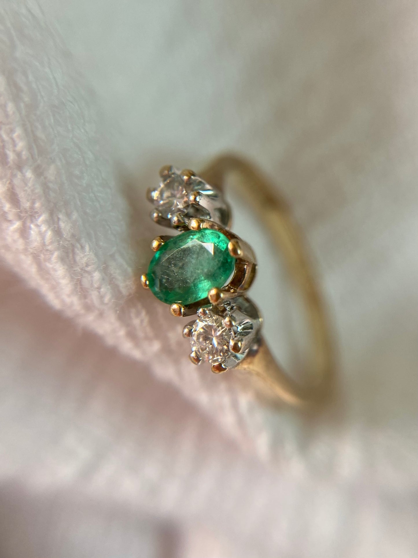 Vintage 9ct Gold Emerald & Diamond Trilogy Ring