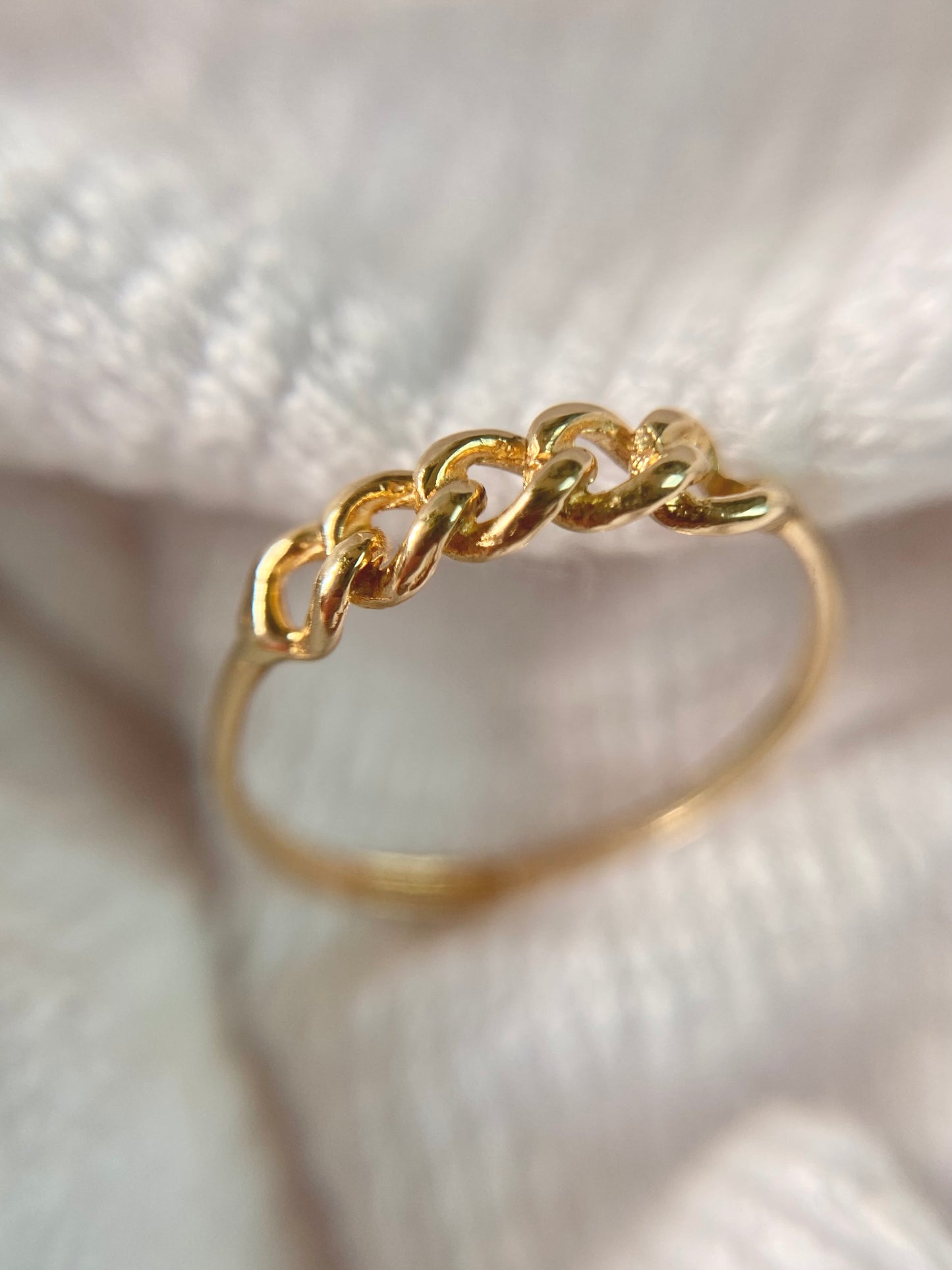Preloved 14k Gold Dainty Chain Ring