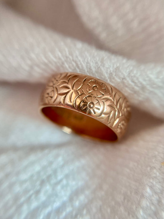 Antique 9ct Rosey Gold Floral Band Ring