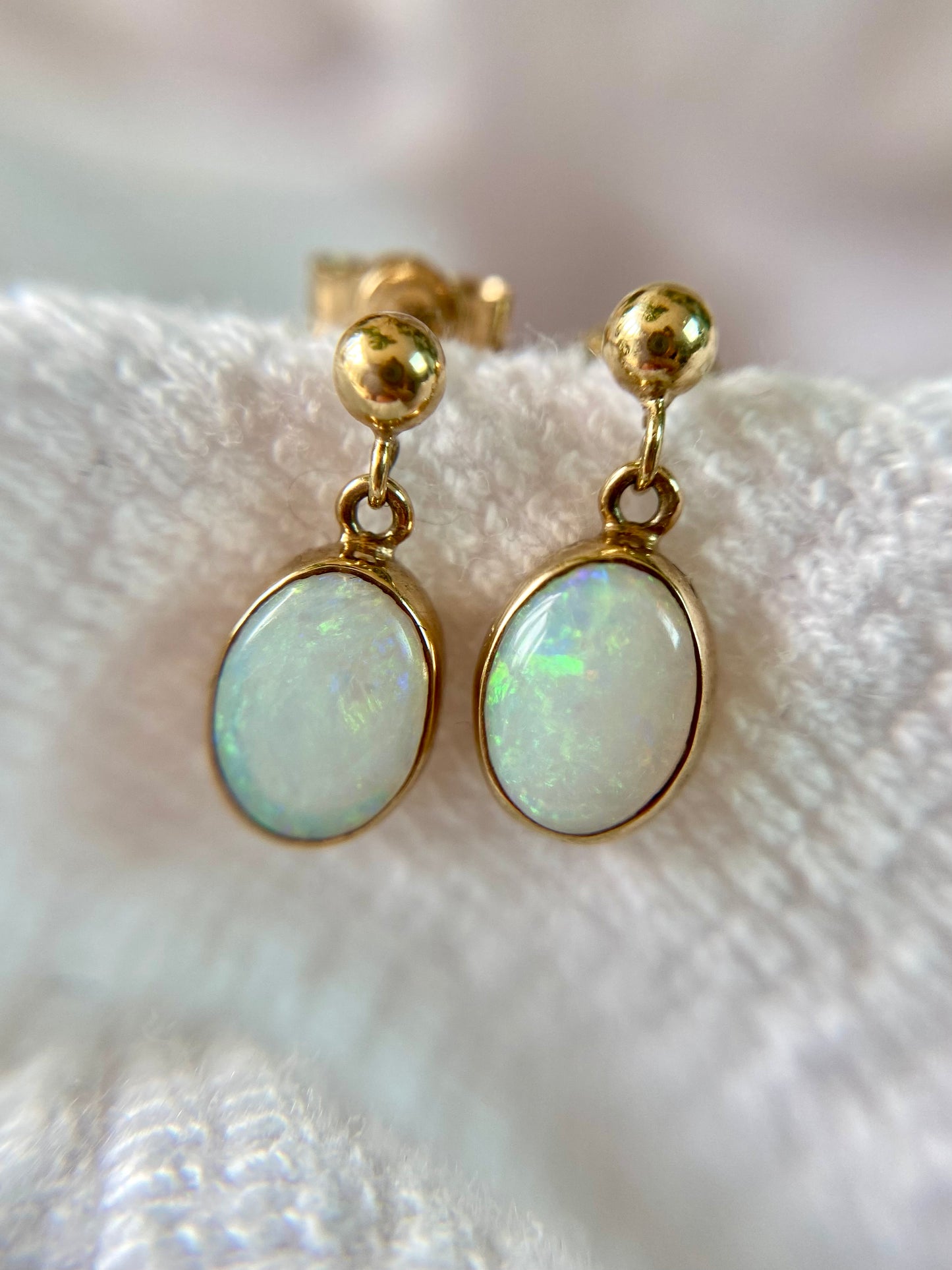 Preloved 9ct Gold Opal Earrings